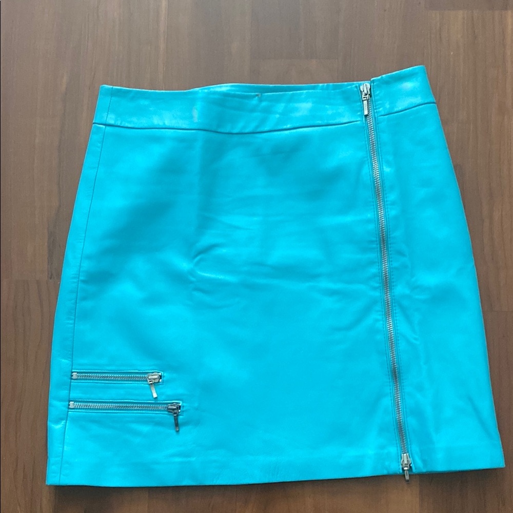 Cache Tiffany blue skirt genuine leather size 4 with Zipper Details